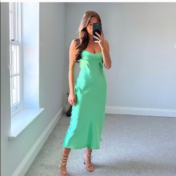 Mini Zara Green Zara Midi Slip Dress NWT ZARA MINT GREEN SATIN EFFECT MIDI  CUT OUT